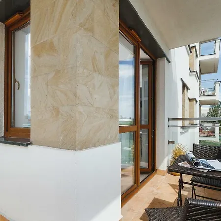 Tauron Arena Elegant Dabska By Renters Apartman