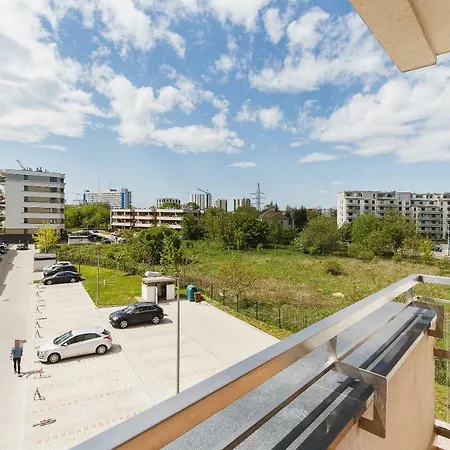 Tauron Arena Elegant Dabska By Renters Daire