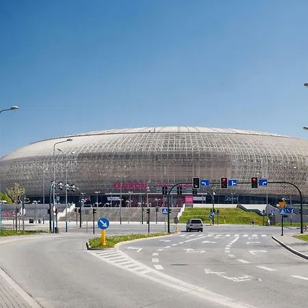 Tauron Arena Elegant Dabska By Renters דירה