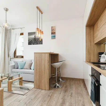 Tauron Arena Elegant Dabska By Renters דירה קרקוב